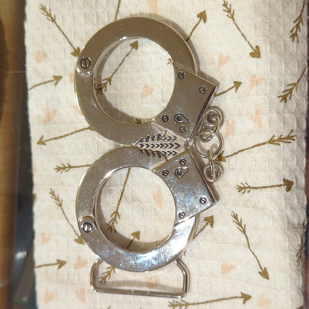 Metal Handcuff Belt Buckle